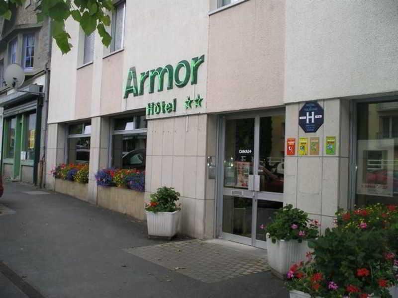 Brit L'arrivee Hotel